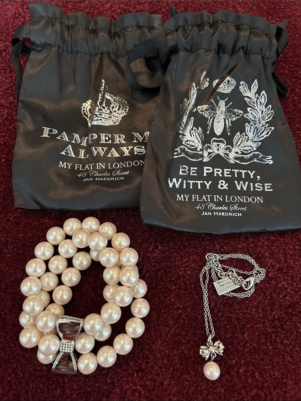 My Flat in London Pearl Bow Jewelry Set